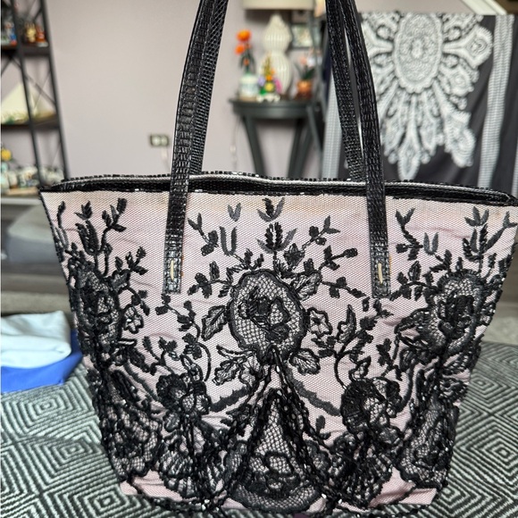 Authentic vintage Valentino Garavani Beaded Black Lace Overlay Tote - Picture 4 of 13